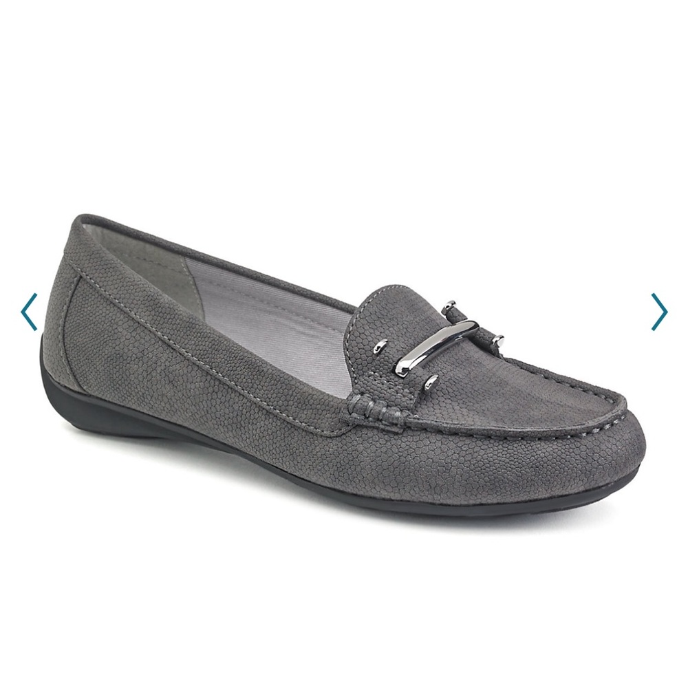 Chaps Connie Loafer size 9.5
